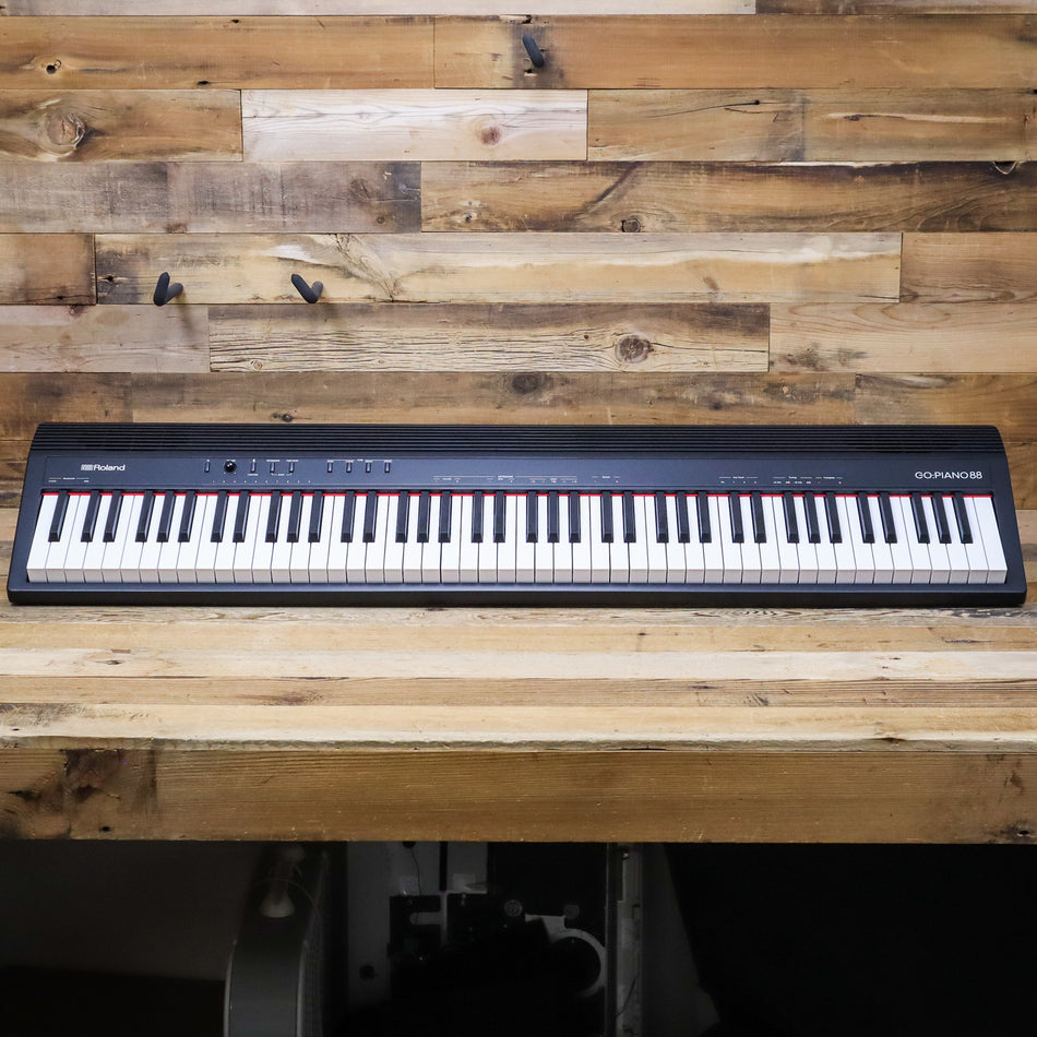 B-Stock Roland GO:PIANO88 Full-Size 88-Key Digital Piano