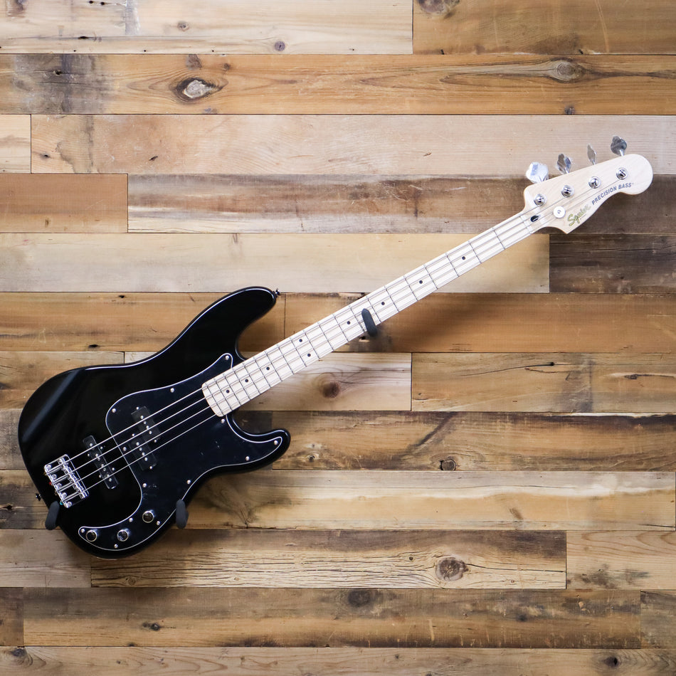 Squier Affinity Series Precision Bass PJ, Black