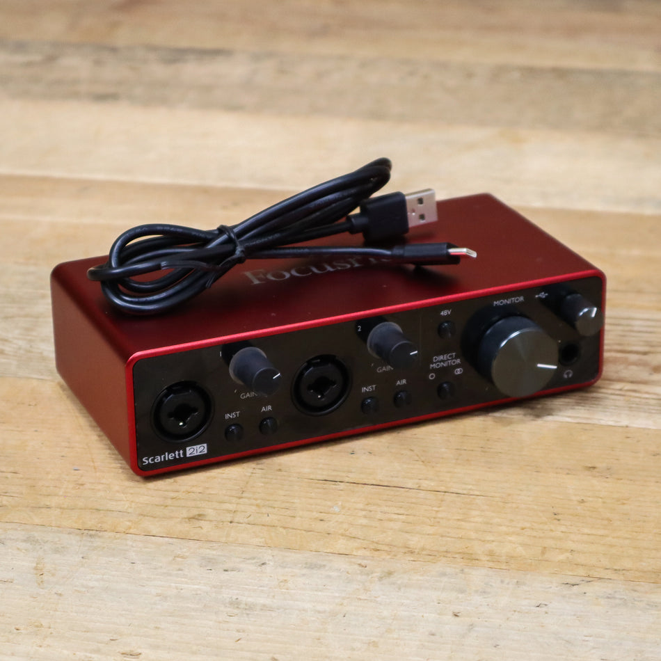 Focusrite Scarlett 2i2 (3rd Gen) USB Audio Interface