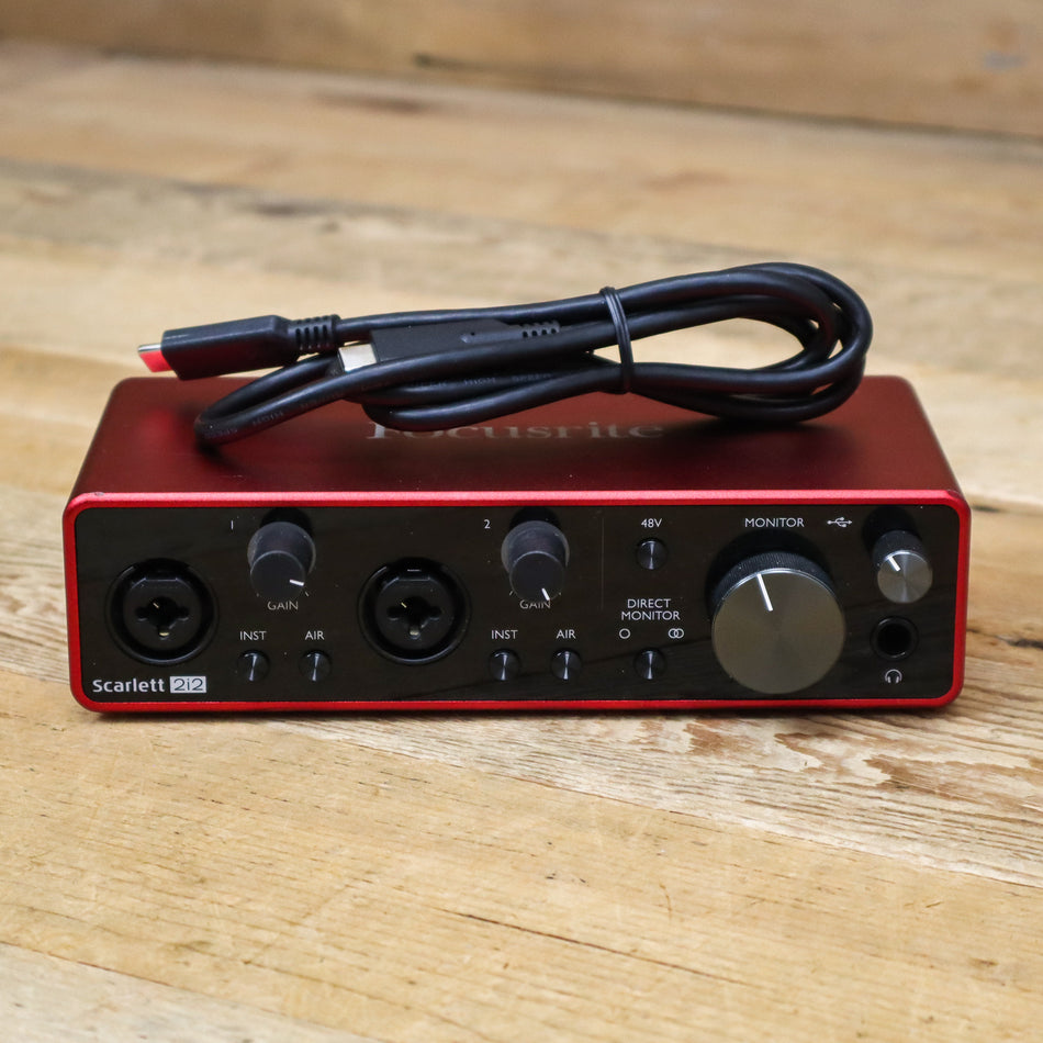 Focusrite Scarlett 2i2 (3rd Gen) USB Audio Interface