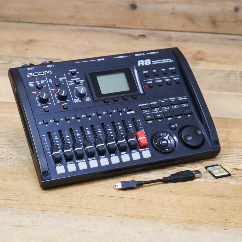 Zoom R8 (R-8) Digital Multitrack Recorder