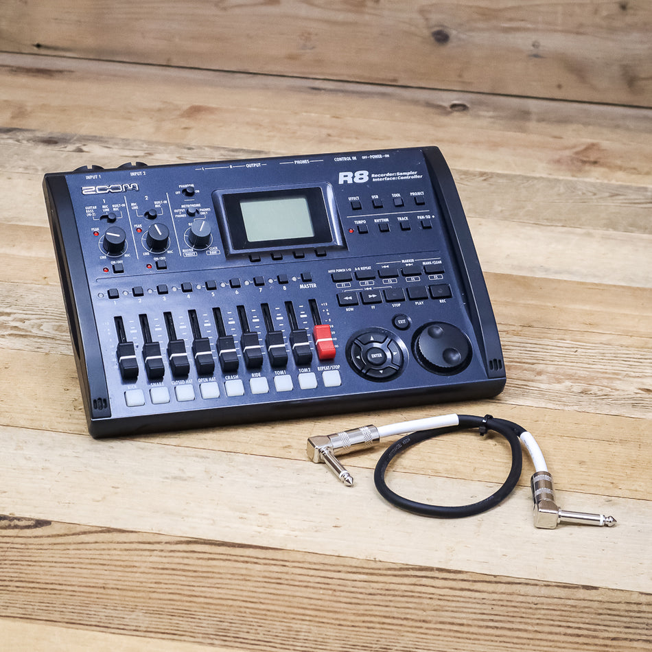 Zoom R8 (R-8) Digital Multitrack Recorder