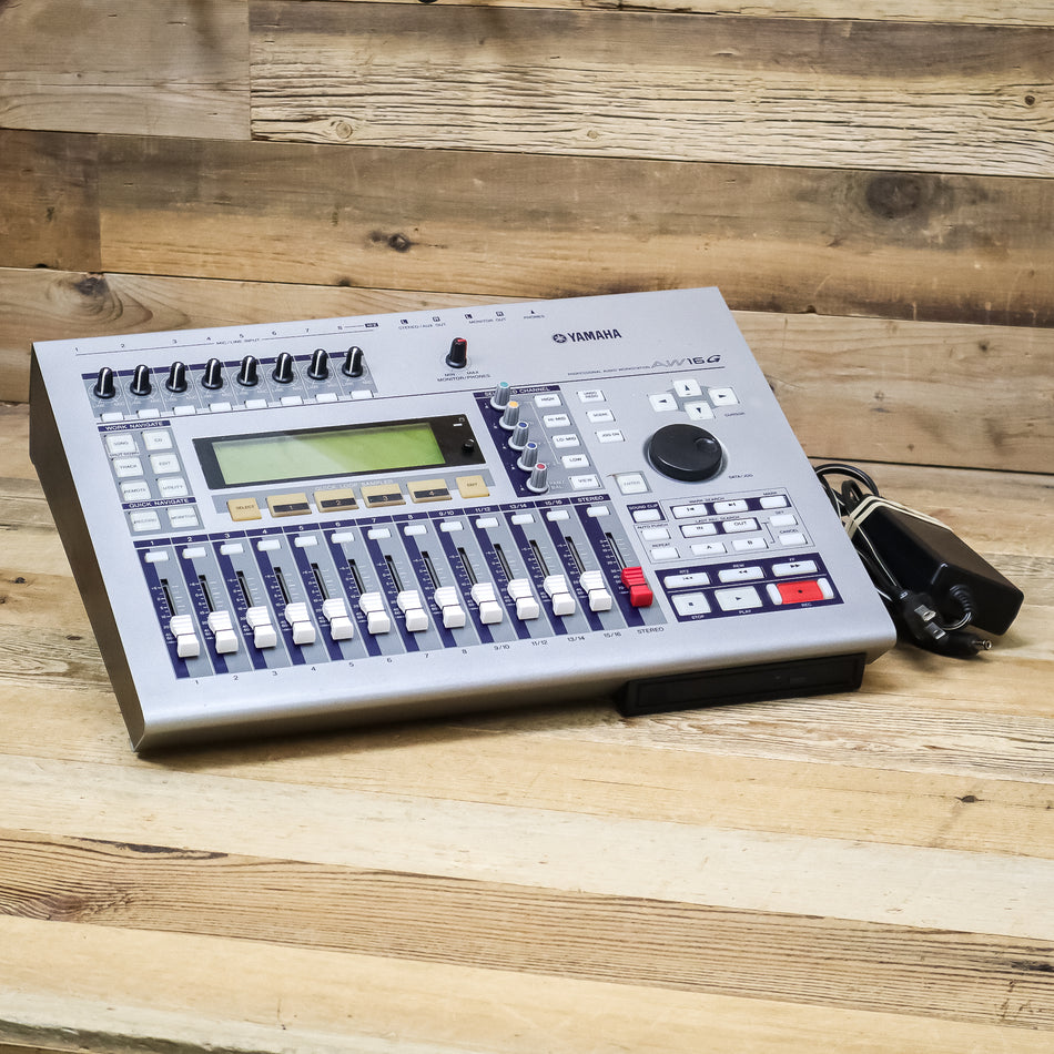 Yamaha AW16G 16-Track Digital Recorder Workstation