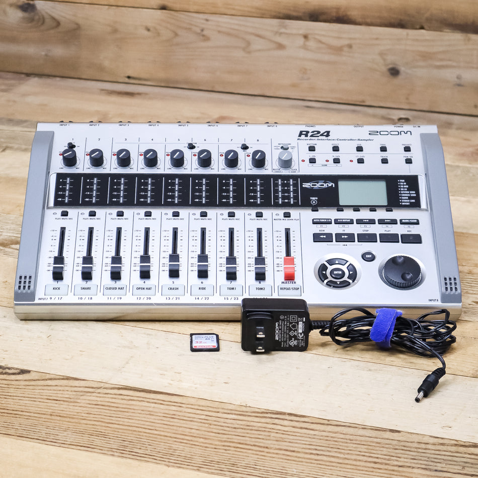 Zoom R24 (R-24) Digital Multitrack Recorder