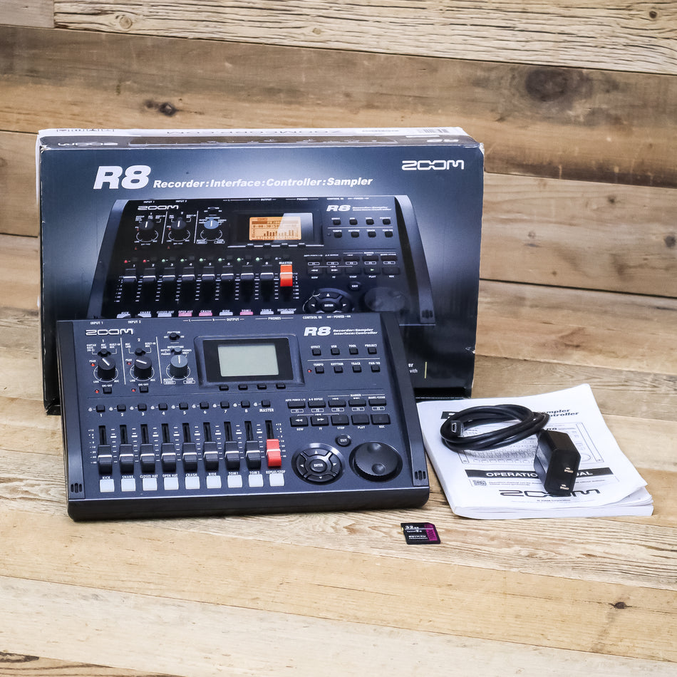 Zoom R8 (R-8) Digital Multitrack Recorder